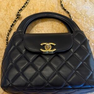 VIP GIFT WITH PURCHASE Chanel Black Quilted Shoulder Bag with Gold Accents